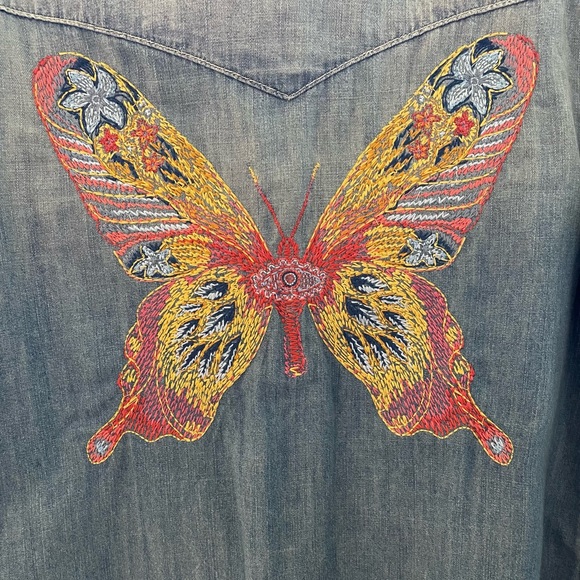 Mother Miranda Keer Butterfly Shirt🦋🦋🦋🦋🦋 - Picture 4 of 11